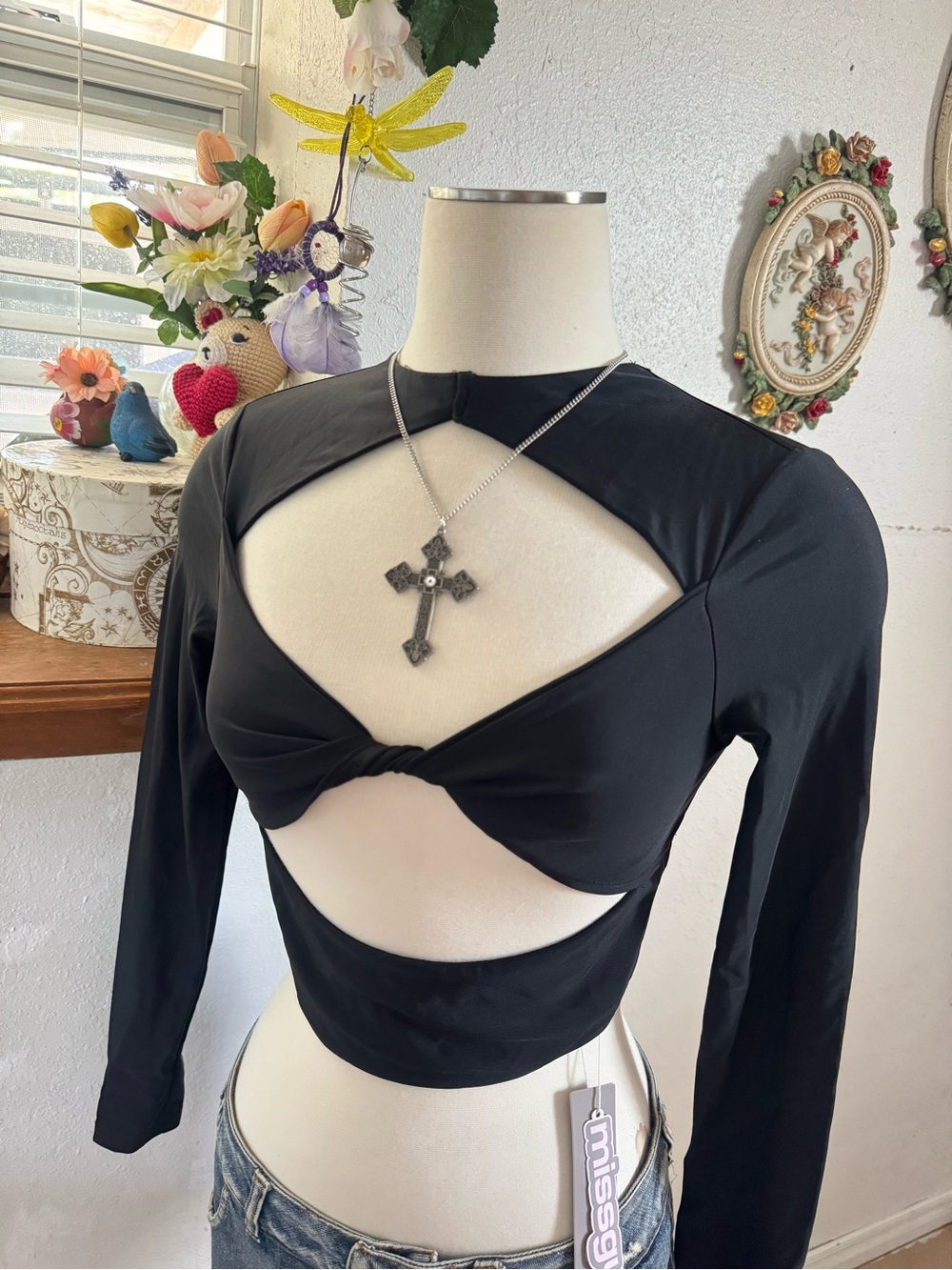Missguided Black Long Sleeve Twist Front Cutout Crop Top new
